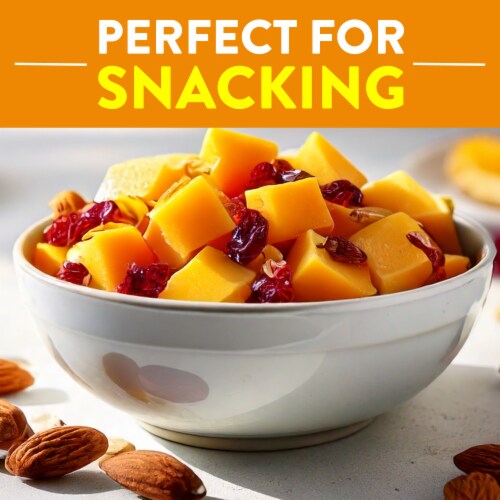 Kroger® Cheddar Cheese Cranberry & Almond Snack Kit Perspective: left