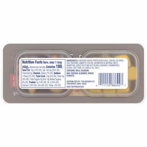 Kroger® Cheddar Cheese Cranberry & Cashew Snack Medleys Perspective: left