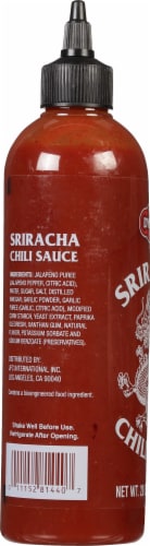 Dynasty Sriracha Chili Sauce Perspective: left