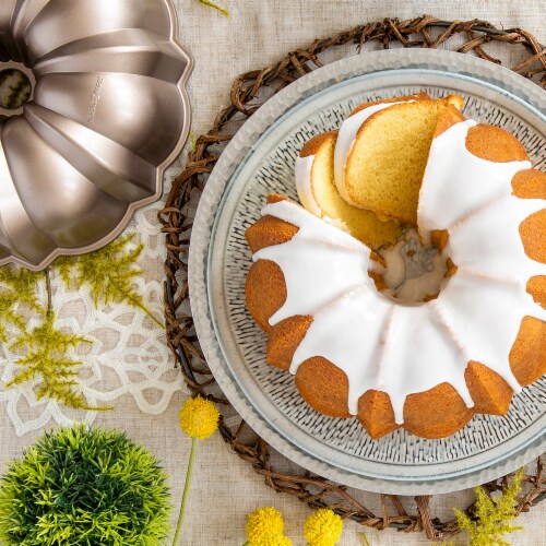 Nordic Ware Blossom Bundt Pan