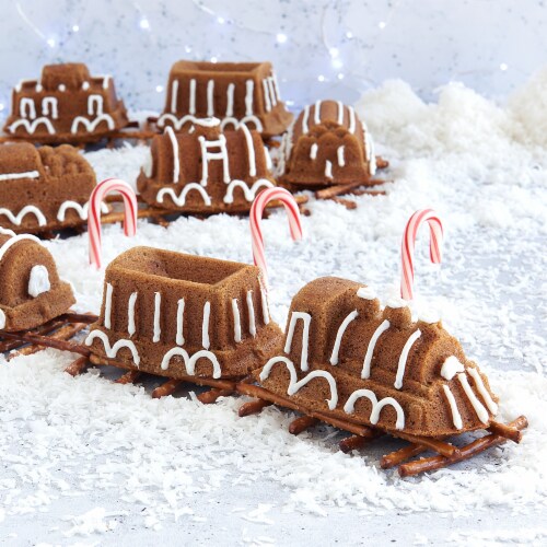 Nordic Ware Train Cake Pan 1 Smith s Food and Drug