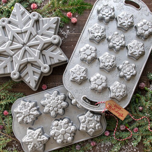 Nordic Ware Snowflake Cakelets Pan - Platinum Perspective: left