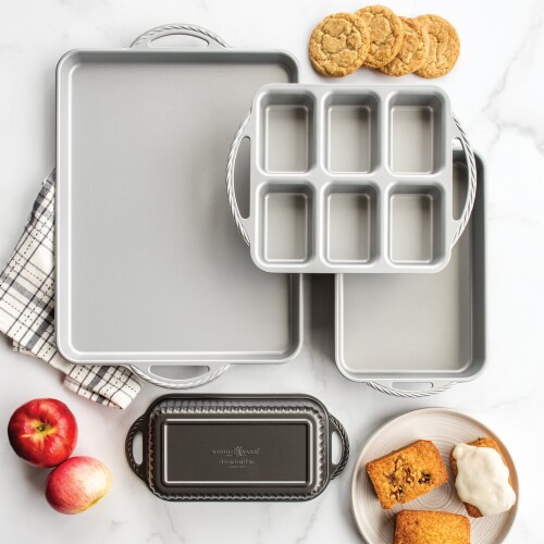 Nordic Ware Classic Cast Aluminum Loaf Pan, 1 - Fry's Food Stores