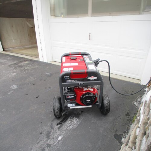 Briggs and Stratton Elite Series 8000 Watt Portable Generator with CO