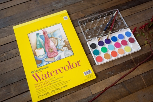 Strathmore 300 Series Watercolor Paper - White Perspective: left