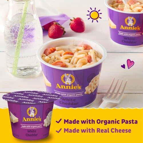 Annie’s Organic White Cheddar Microwave Mac N Cheese Macaroni and Cheese Dinner Cup Perspective: left