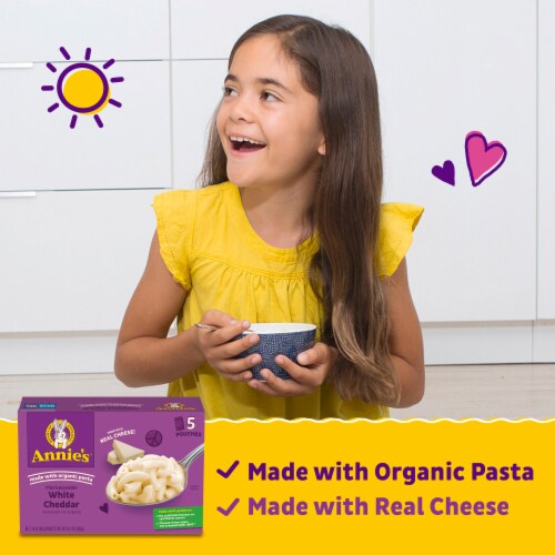 Annie’s Organic White Cheddar Microwave Mac N Cheese Macaroni and Cheese Dinner Packets Perspective: left