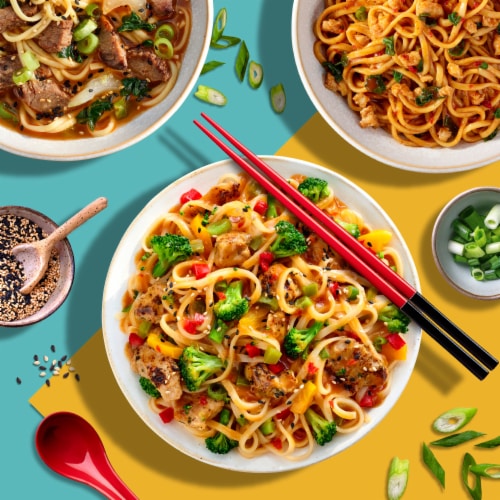 Mings Sweet Chili Chicken & Broccoli Rice Noodles Frozen Asian Food Perspective: left
