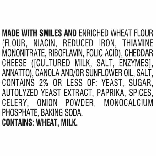 Pepperidge Farm Goldfish Cheddar Crackers, 1.25 Ounce (36 Count) Perspective: left