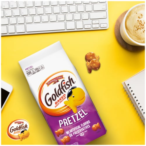 Goldfish® Pretzel Wheat Crackers Perspective: left
