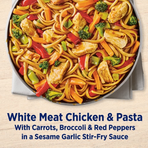 Birds Eye Voila! Chicken Stir Fry Frozen Meal Perspective: left