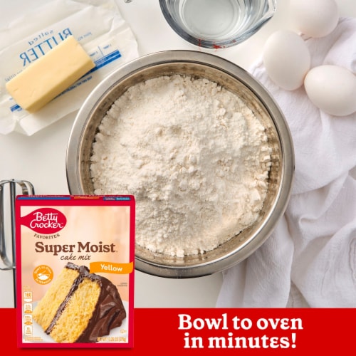Betty Crocker Favorites Super Moist Yellow Cake Mix Perspective: left