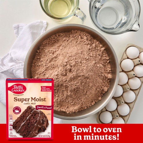 Betty Crocker Favorites Super Moist Devil’s Food Cake Mix Perspective: left
