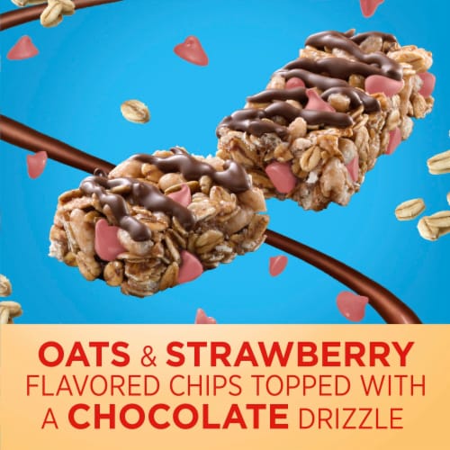 Fiber One Oats and Chocolate Strawberry Chewy Bar Perspective: left