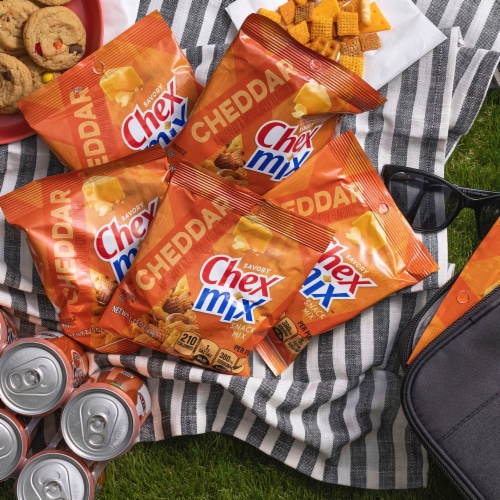 Chex Mix® Cheddar Mix Multipack Perspective: left