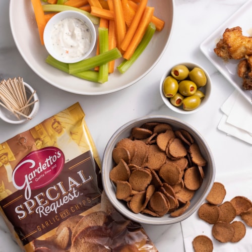 Gardetto's Snack Party Mix Roasted Garlic Rye Chips Snack Bag Perspective: left