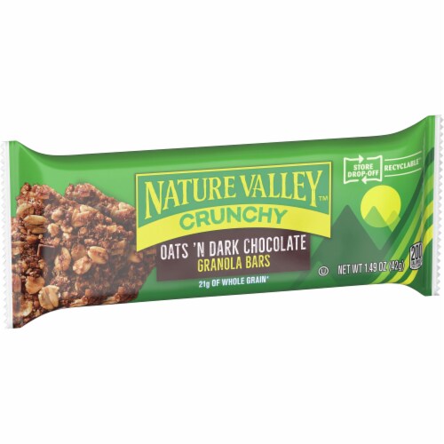 Nature Valley™ Oats & Dark Chocolate Crunchy Granola Bars Perspective: left