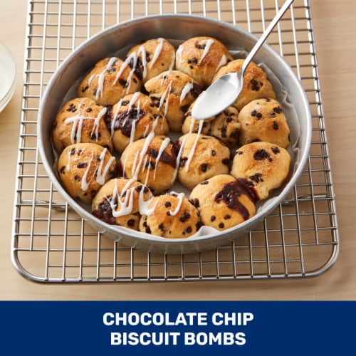 Pillsbury™ Chocolate Chip With Icing Sweet Biscuits Perspective: left