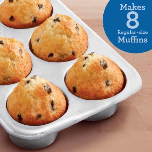 Pillsbury Cut and Squeeze Blueberry Muffin Batter Perspective: left