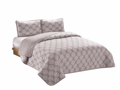 Harper Lane Multi Medallion 2 Piece Quilt Set Perspective: left
