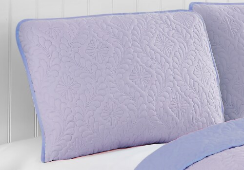 Harper Lane Solid Medallion Lavender Reverse To Lilac 3 Piece Quilt Set Perspective: left