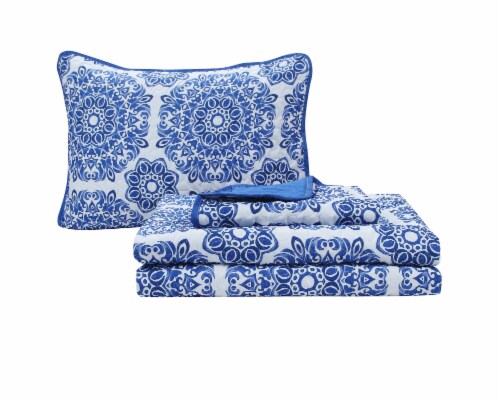 Harper Lane Briar Blue Quilt Set Perspective: left