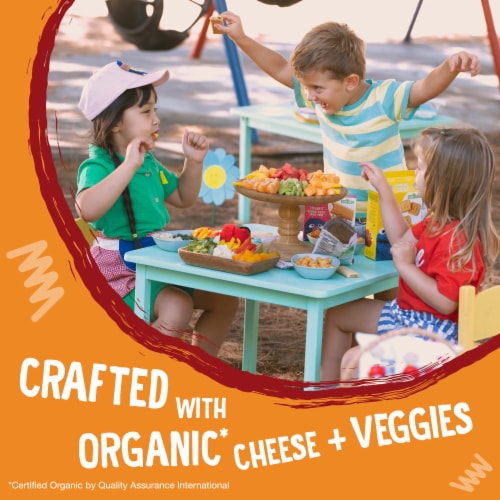 Earth's Best Organic Veggie Puffs for Toddlers 2 Years Old and Up, Cheddar Flavor Perspective: left