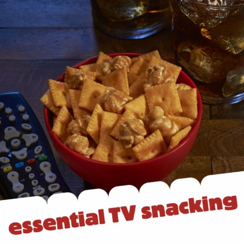 Cheez-It DUOZ Caramel and Cheddar Cheese Crackers and Popcorn Perspective: left