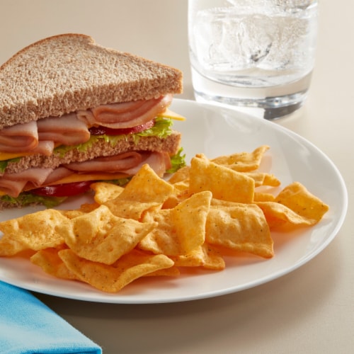 Cheez-It® Snap'd Cheddar Sour Cream Onion Cheese Cracker Chips Perspective: left