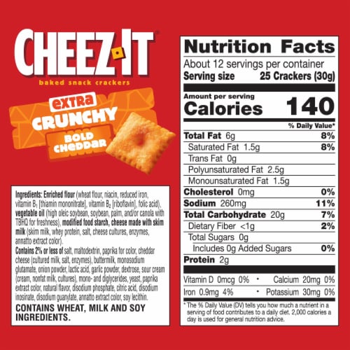 Cheez-It® Extra Crunchy Bold Cheddar Cheese Crackers Perspective: left