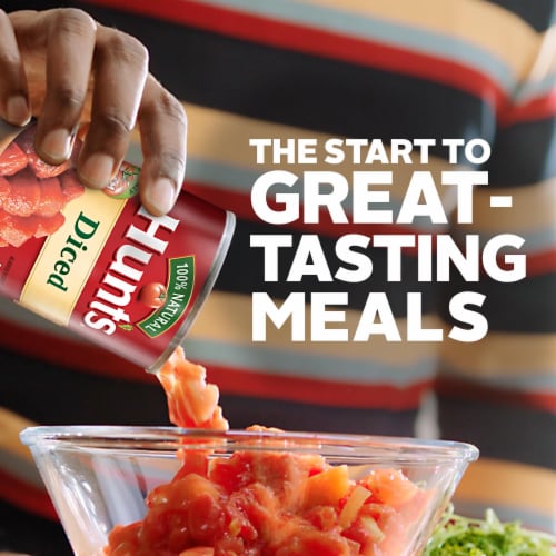 Hunt's 100% Natural Diced Tomatoes Perspective: left