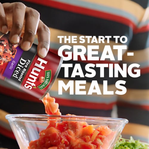 Hunt's Fire Roasted Diced Tomatoes With Garlic Perspective: left