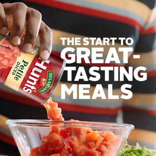 Hunt's Petite Diced Tomatoes Perspective: left