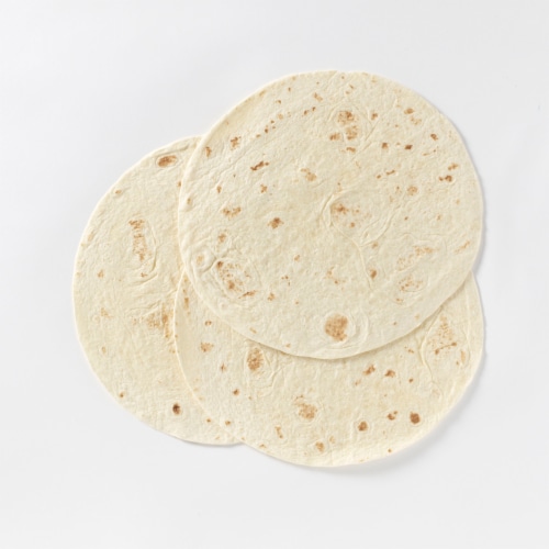 La Banderita Burrito Grande Flour Tortillas Perspective: left