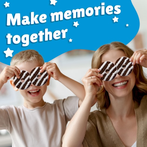 Keebler Flipped Fudge Stripes Dark Chocolate and Vanilla Perspective: left