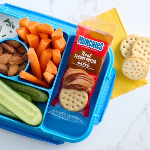 Munchies Peanut Butter Sandwich Crackers Perspective: left