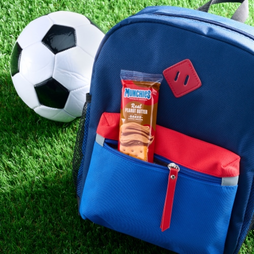 Munchies Baked Peanut Butter Sandwich Crackers Perspective: left