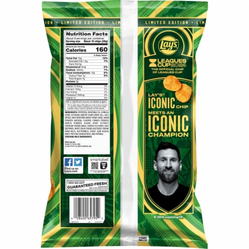 Lay's® Messi Crispy Taco Potato Chips Perspective: left