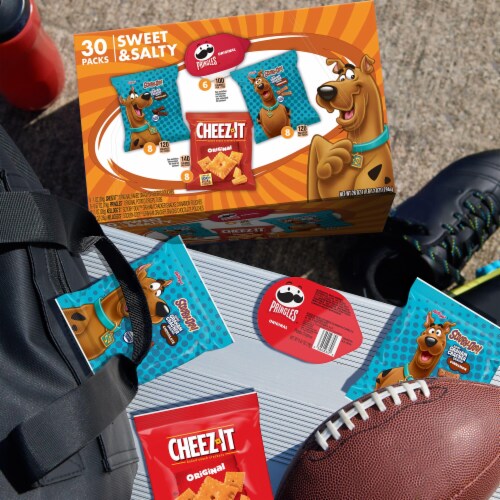 Kellogg's Variety Pack Sweet and Salty Perspective: left