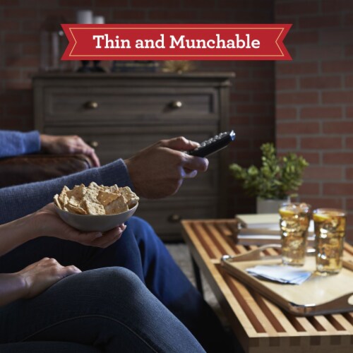 Town House® Flatbread Crisps Sea Salt and Olive Oil Oven Baked Snack Crackers Perspective: left