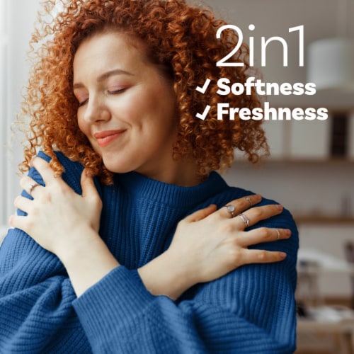 Downy Clean Breeze Liquid Fabric Softener Fabric Conditioner Perspective: left