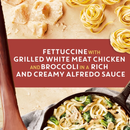 Bertolli Chicken Broccoli Fettuccine Alfredo Frozen Meal Perspective: left