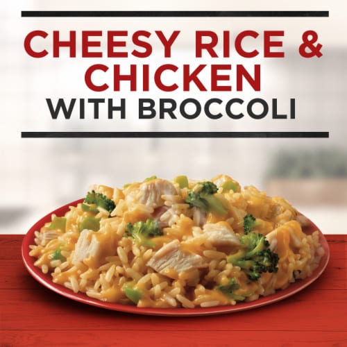 Banquet Cheesy Rice And Chicken Frozen Meal Perspective: left