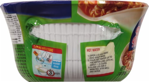 Nongshim® Hot & Spicy Bowl Noodle Soup Perspective: left