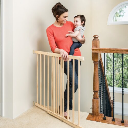Evenflo WalkThru Top Of Stairs Baby Gate, 1 Kroger