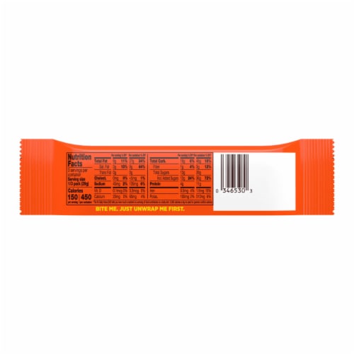 REESE'S NUTRAGEOUS Peanut Butter Caramel Peanut King Size Candy Bar Perspective: left