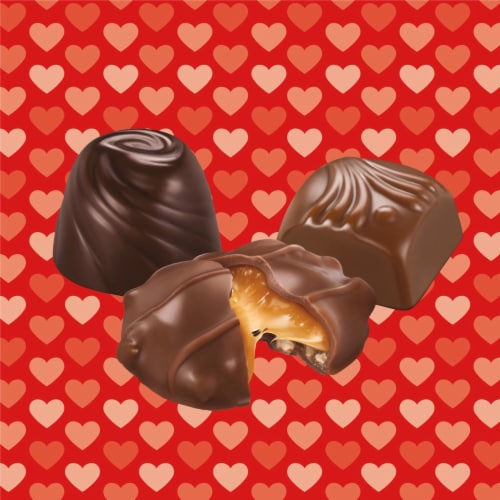 Hershey's Pot of Gold Assorted Pink Heart Box of Chocolates Valentine Candy Perspective: left