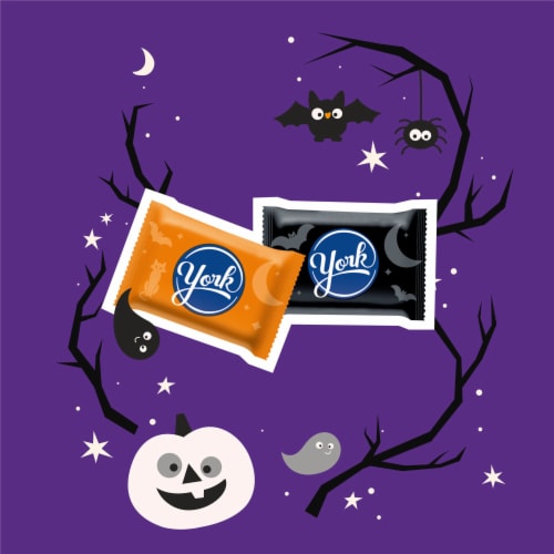 YORK Dark Chocolate Snack Size Peppermint Patties Halloween Candy Bag Perspective: left