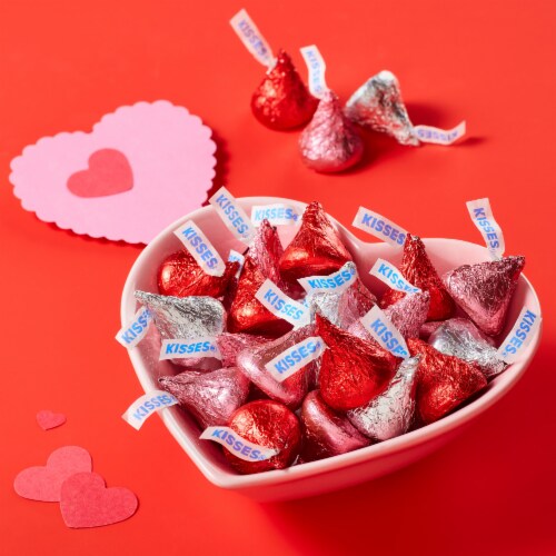 Hershey's Kisses Valentine's Milk Chocolates Family Bag Perspective: left