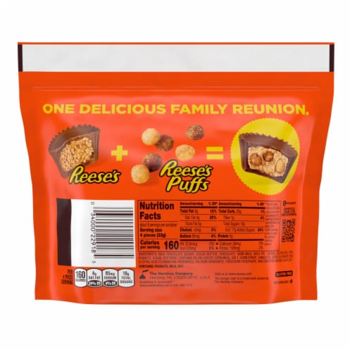 REESE'S Miniatures with REESE'S Puffs Milk Chocolate Peanut Butter Cups Candy Share Pack Perspective: left